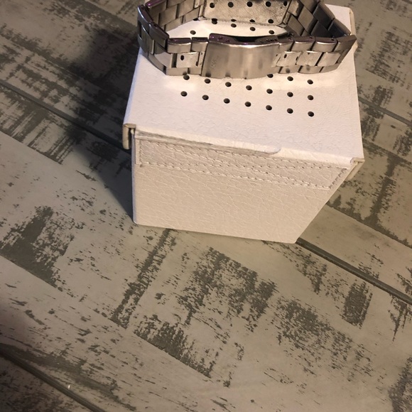 Men’s silver fossil watch - Picture 2 of 2